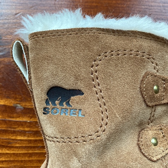 Sorel Youth Whitney II Joan Lace Boot, in Velvet Tan, SZ 5 - Picture 9 of 14